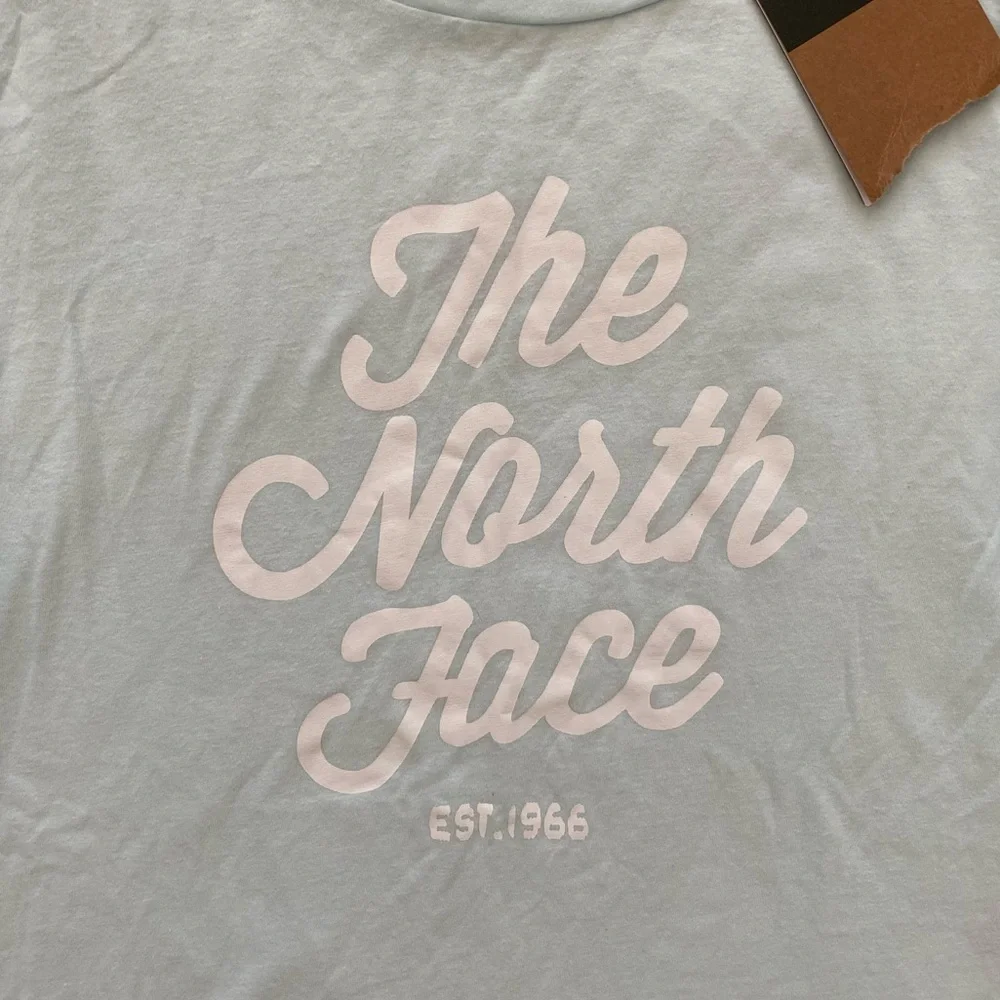 The North Face Girls 14/16 Light Blue Logo Long Sleeve Tee Shirt Large Outdoors